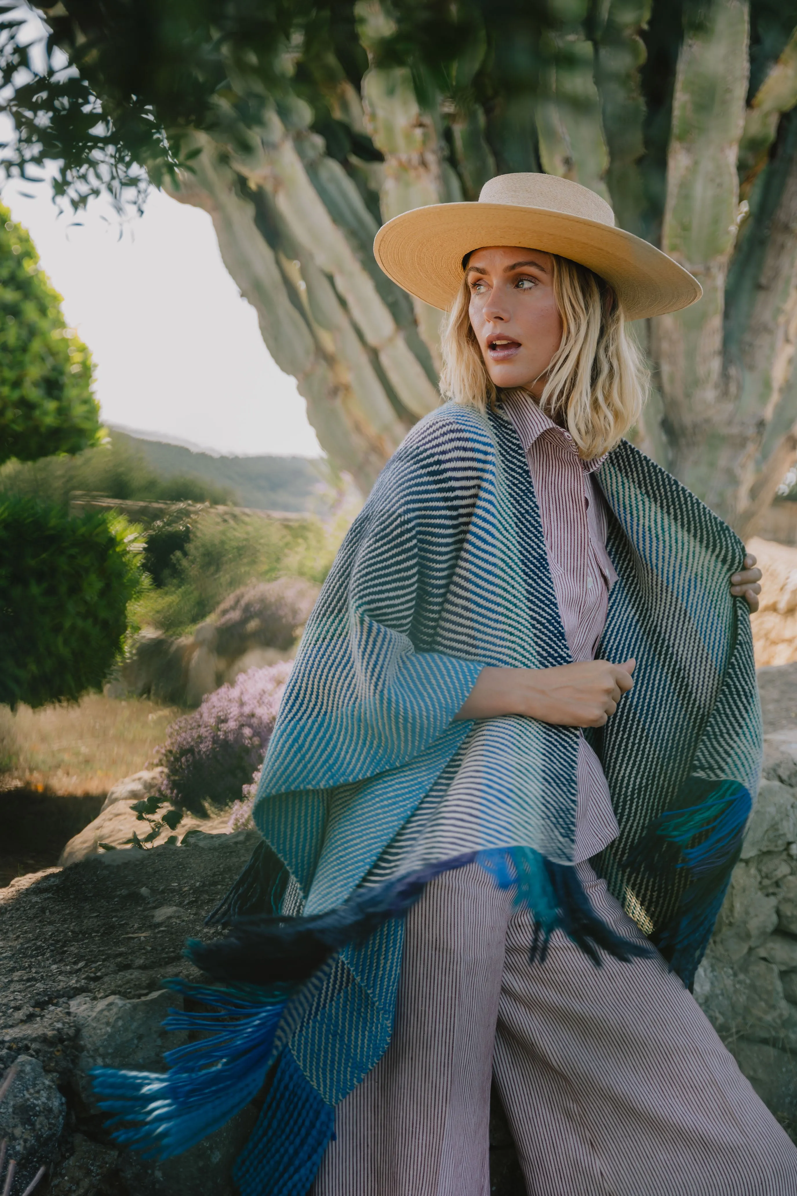 Kaftan Aline, Pacifique