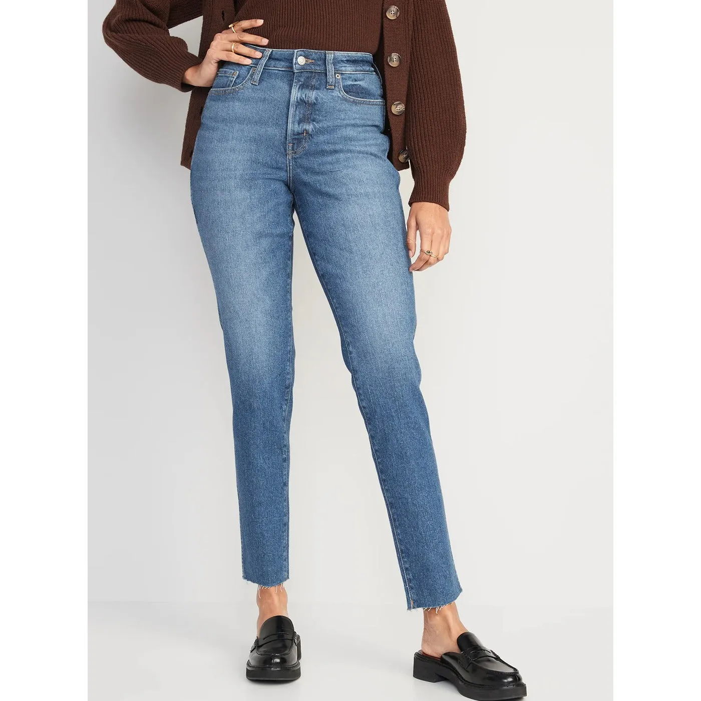 ON High Rise Straight Cut-off Jeans