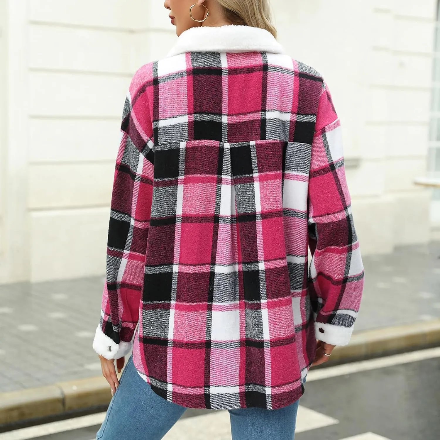Women 2024 Hooded Flannel Jacket Warm Sherpa Shacket Fleece Lined Button Down Plaid Coat Trendy Fall Winter Outfits